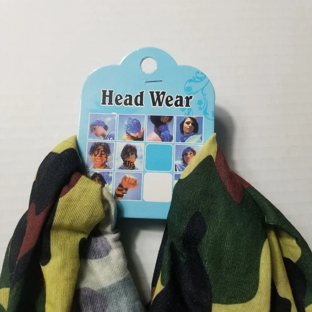 NWT HEAD WEAR GREEN CAMO SEALED MULTI-USE BANDANA